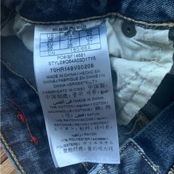 GUESS Y2K Women’s Size 25 Distressed Skinny Jeans - Picture 6 of 11